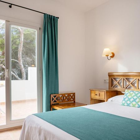 Hotel Roca Plana Es Pujols Ngoại thất bức ảnh